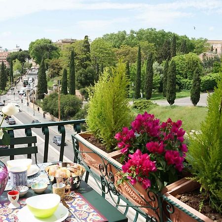 Rental In Rome Colosseo View Luxury Exterior photo