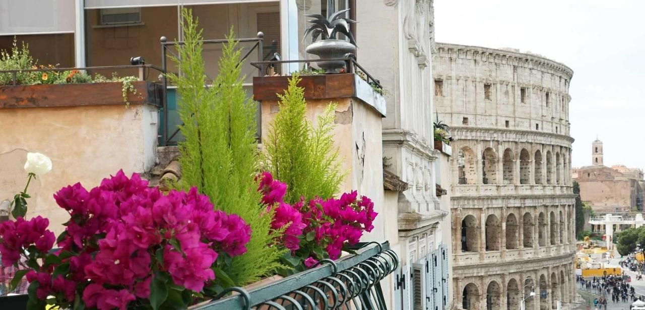 Rental In Rome Colosseo View Luxury Exterior photo