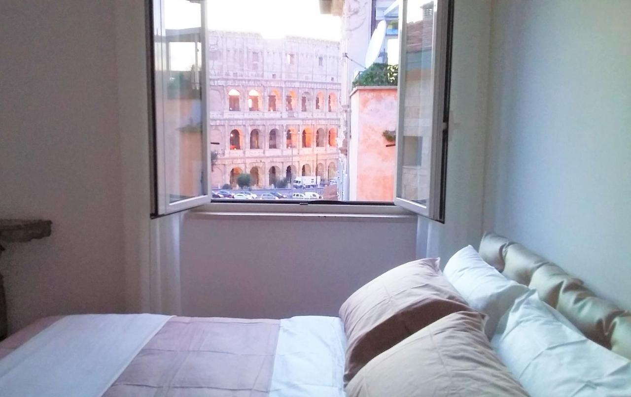 Rental In Rome Colosseo View Luxury Exterior photo