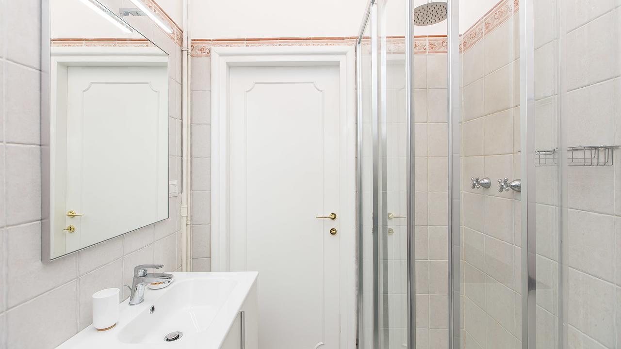 Rental In Rome Colosseo View Luxury Exterior photo
